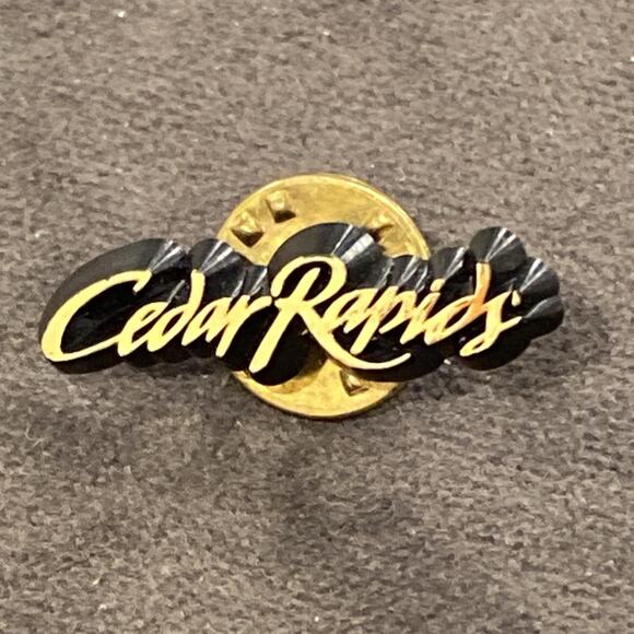 Vtg CEDAR RAPIDS Iowa Lapel Pin Black & Gold Tone Plastic Travel Pin-back LNC - Picture 1 of 2